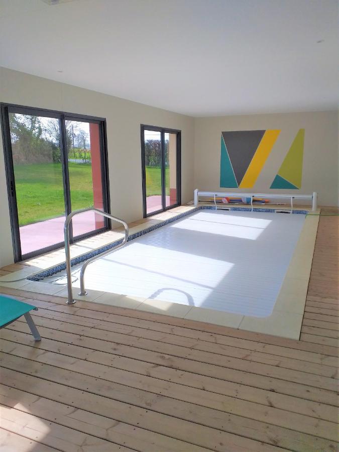 Piscine intérieure privée chauffée toute l'année à 29 Quievrecourt Exterior foto